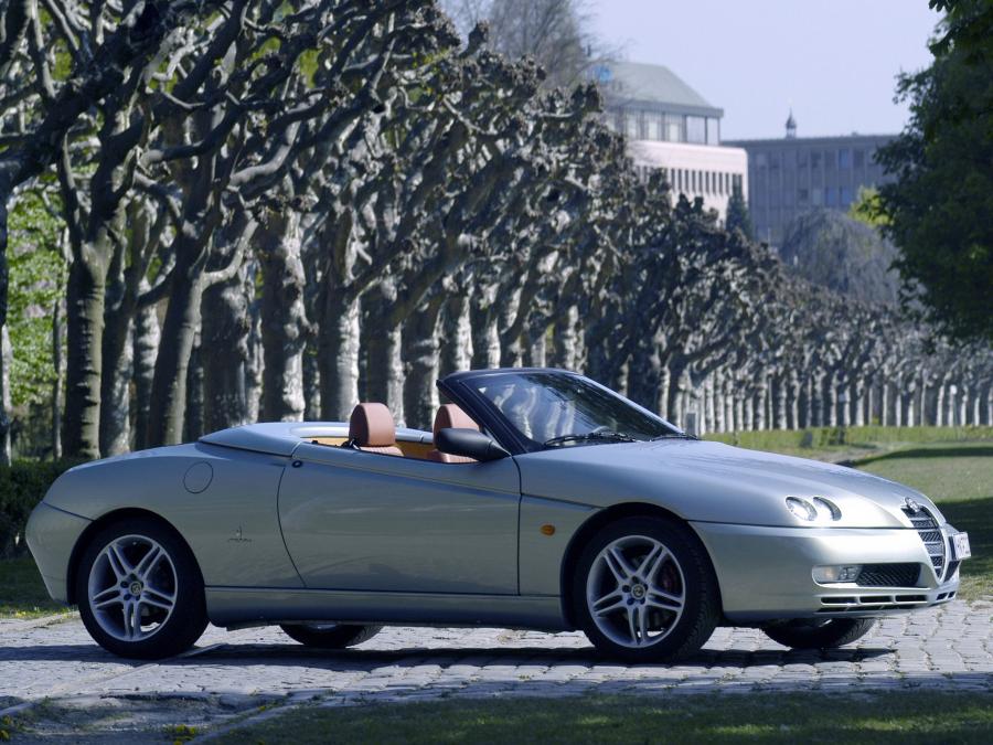  Alfa Romeo Spider 2003 года  (WW) (фото 8 из 25)